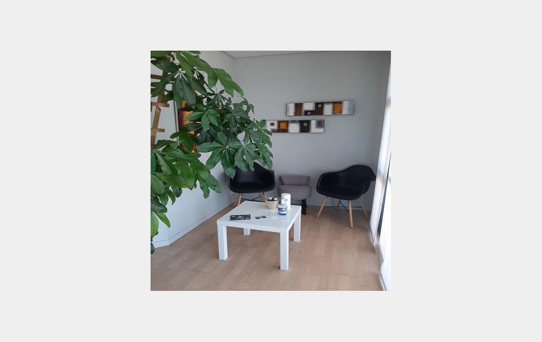 MAUZ IMMO 31 : Commerces | MAUZAC (31410) | 50 m2 | 712 € 