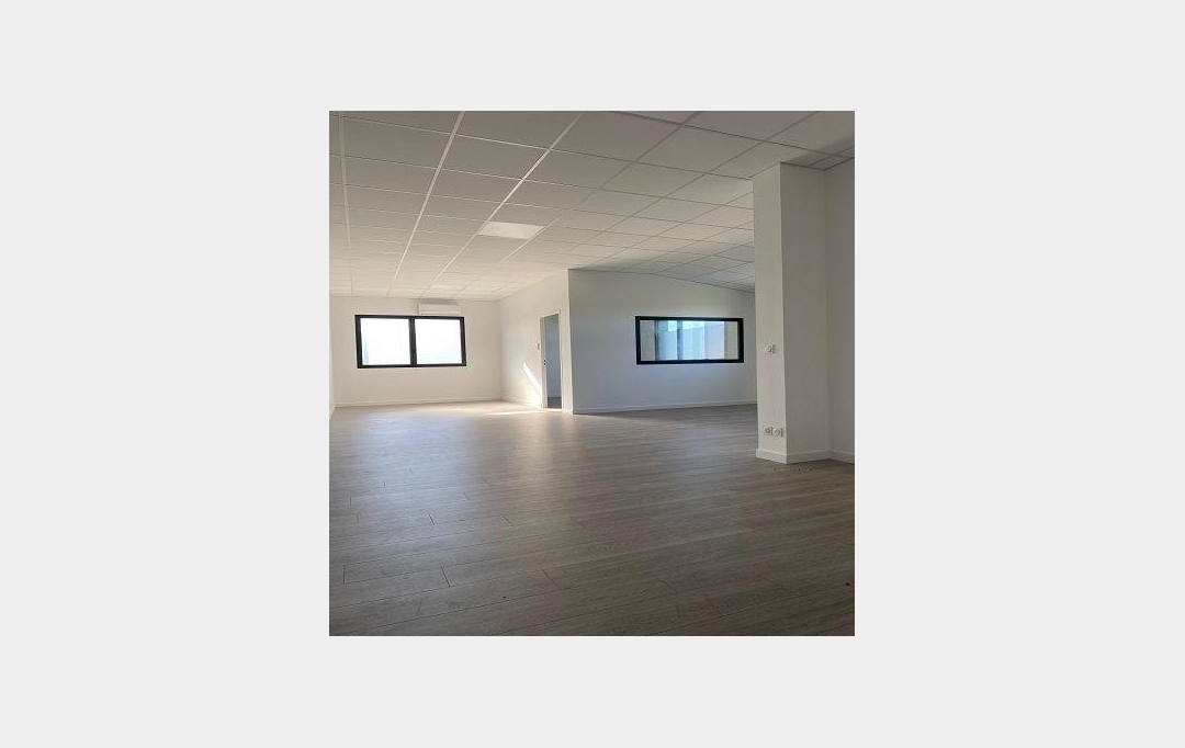 MAUZ IMMO 31 : Commercial | MAUZAC (31410) | 85 m2 | 950 € 