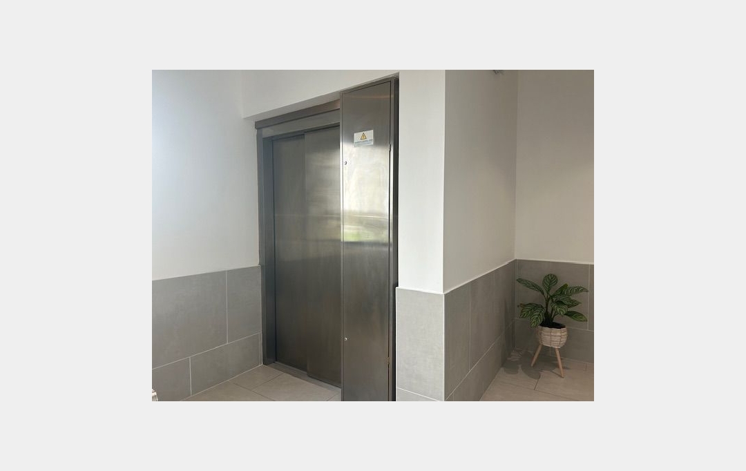 MAUZ IMMO 31 : Local / Bureau | MAUZAC (31410) | 40 m2 | 624 € 
